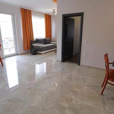Aparthotel Fenix *