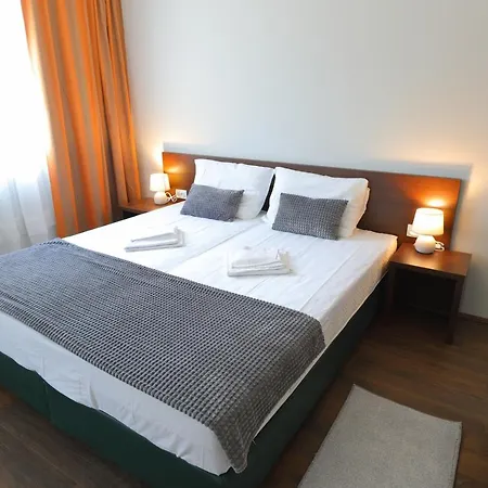 Fenix Aparthotel