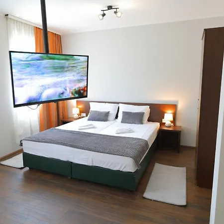 Fenix Apartmanhotel 4*