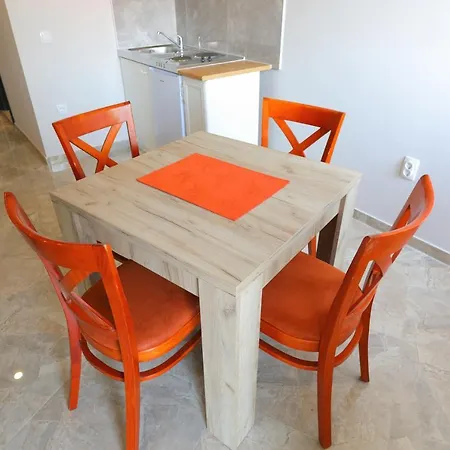 Fenix Apartmanhotel 4*