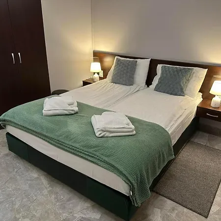 Fenix Aparthotel
